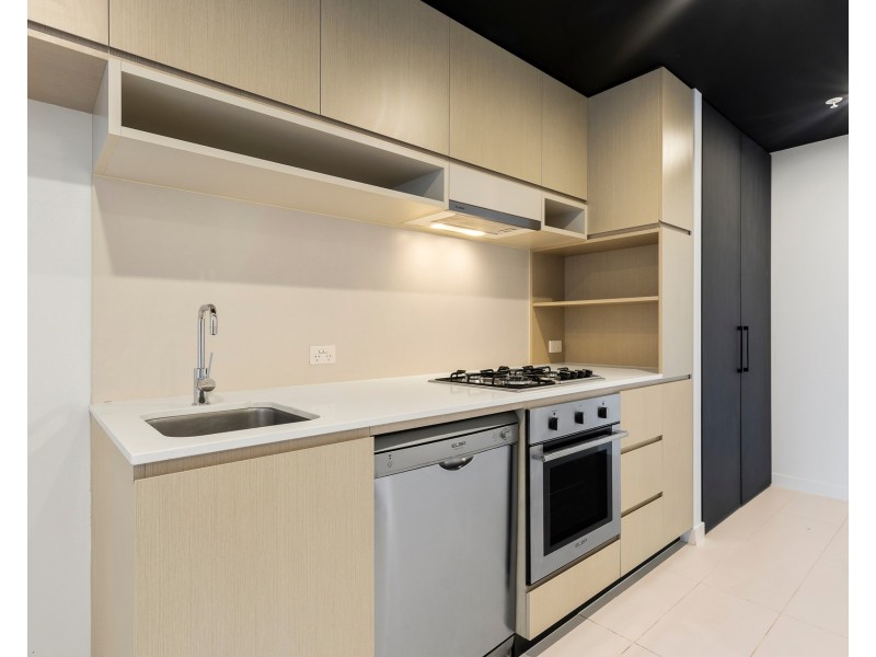 201/2 Clarkson Court, Clayton VIC 3168