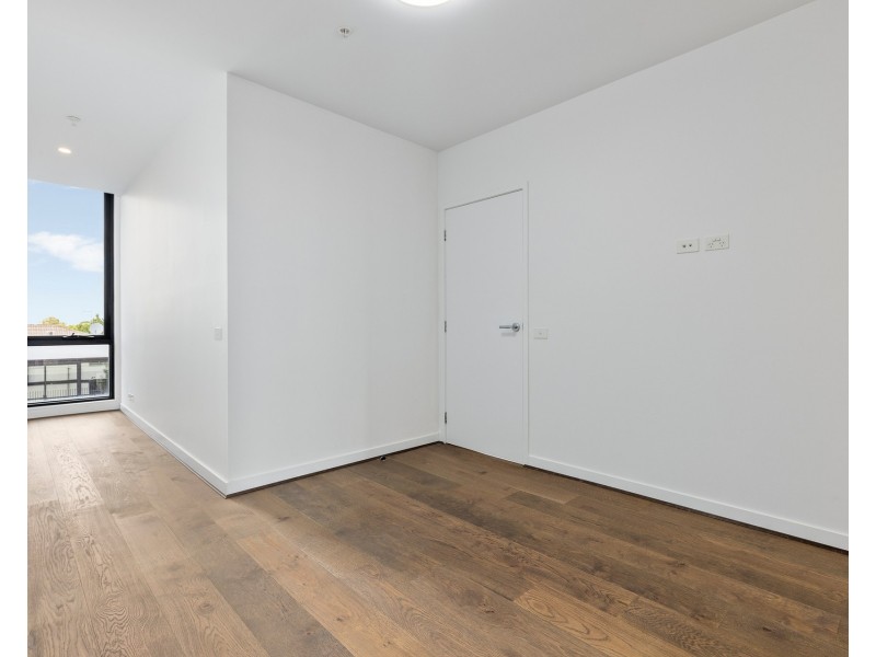 201/2 Clarkson Court, Clayton VIC 3168