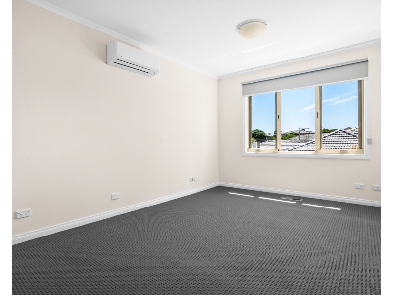 1/23 Madeleine Road, Clayton VIC 3168