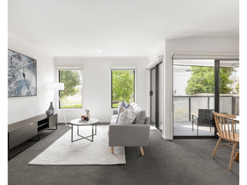 4/24 Burton Avenue, Clayton VIC 3168