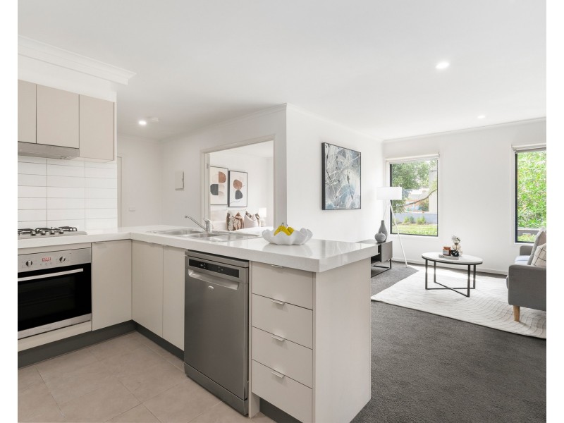 4/24 Burton Avenue, Clayton VIC 3168