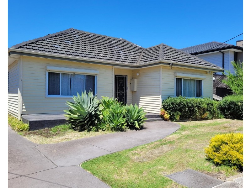 1/9 Third Street, Clayton South VIC 3169