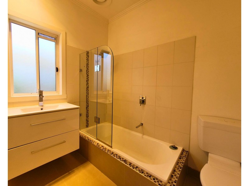 1/9 Third Street, Clayton South VIC 3169