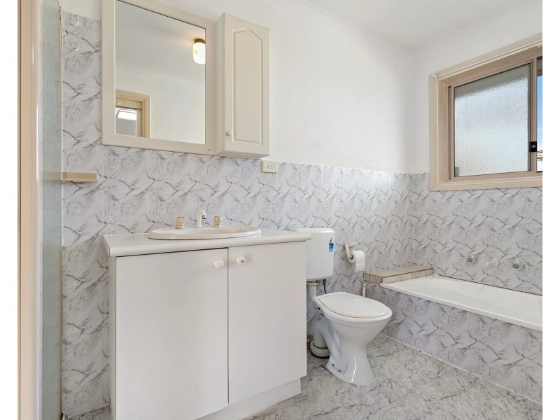 2/28 Hope Street, Springvale VIC 3171