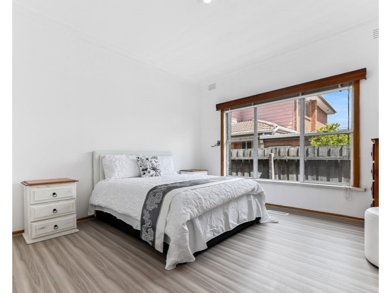 36 Browns Road, Clayton VIC 3168