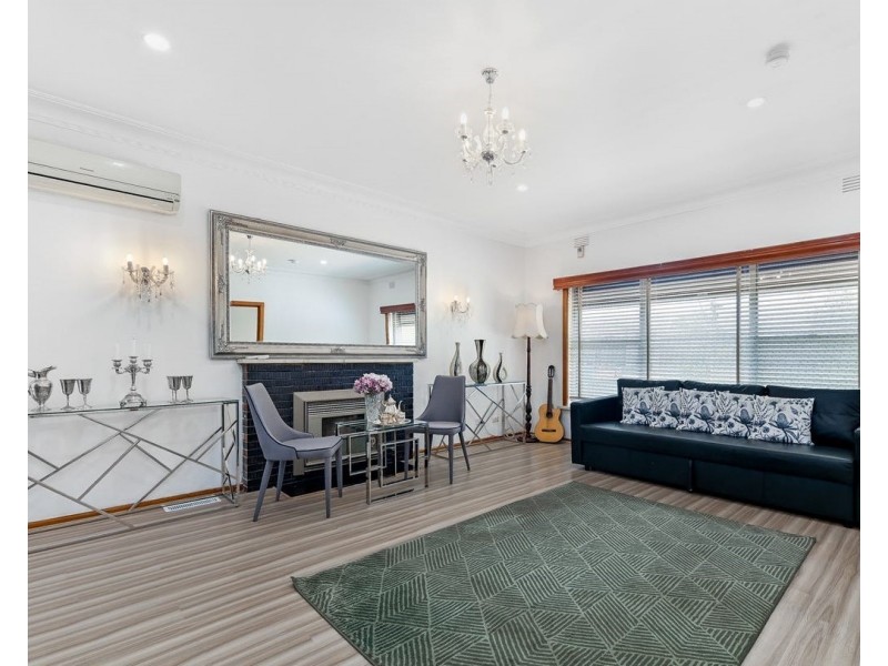 36 Browns Road, Clayton VIC 3168