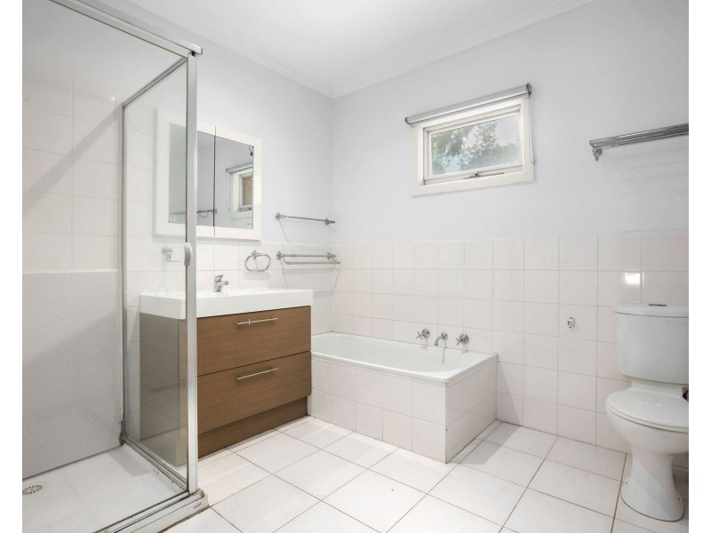 164 Blackburn Road, Glen Waverley VIC 3150
