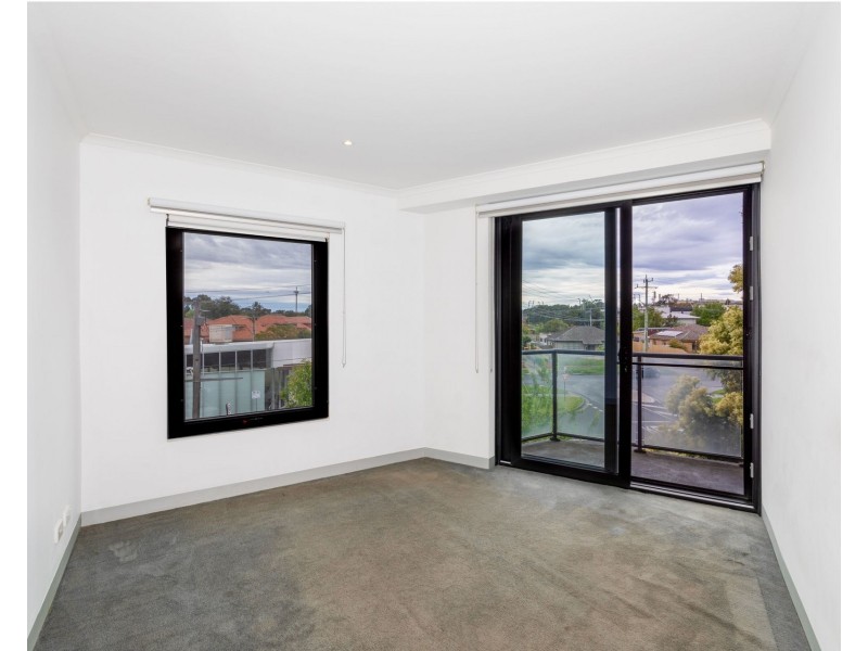 17/28 Burton Avenue, Clayton VIC 3168