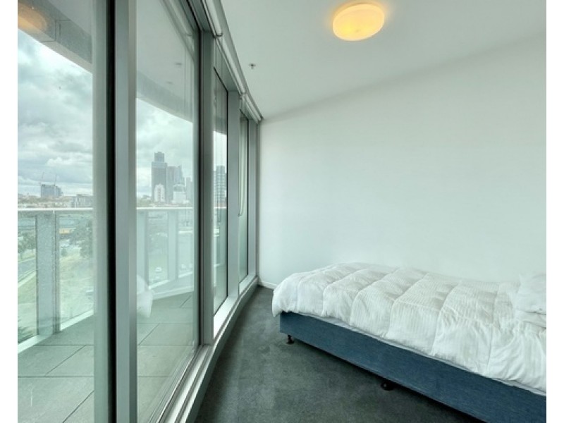 701/231 Harbour Esplanade, Docklands VIC 3008