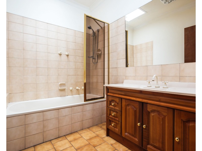 15  Olinda Street, Glen Waverley VIC 3150