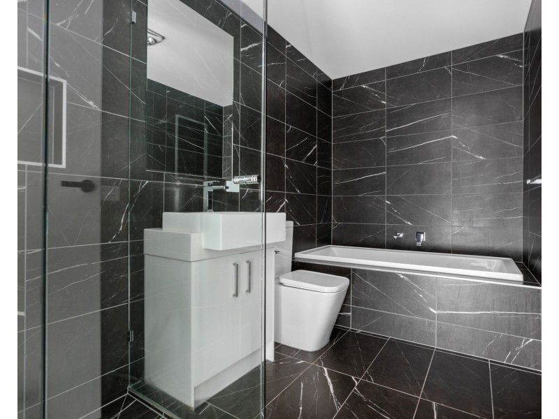 3/60 Oakes Avenue, Clayton South VIC 3169