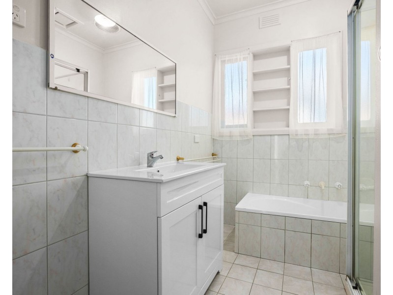 1 Linda Street, Clayton South VIC 3169