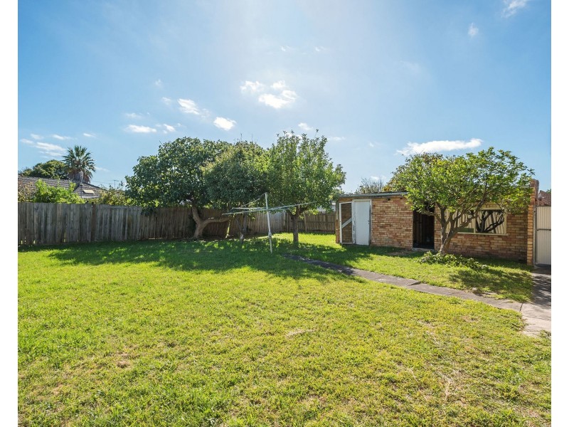1 Linda Street, Clayton South VIC 3169