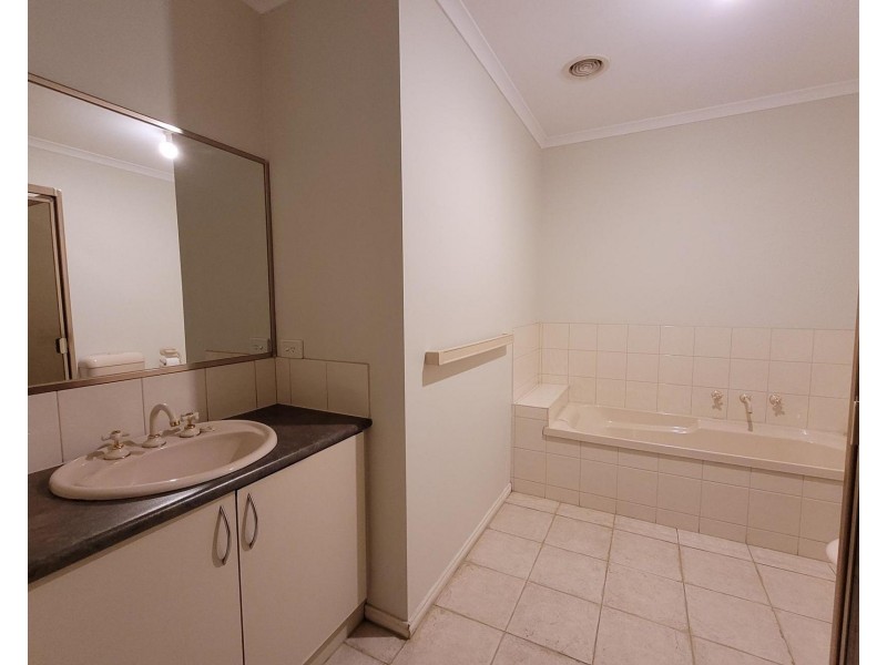 2A Florence Avenue, Clayton VIC 3168