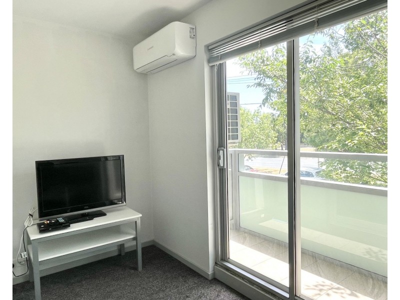 121/1728 Dandenong Road, Clayton VIC 3168