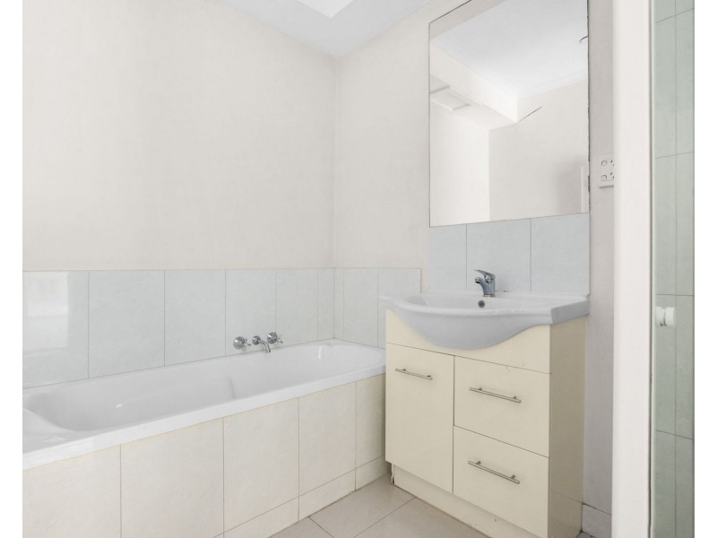 4/61-63 Kanooka Grove, Clayton VIC 3168