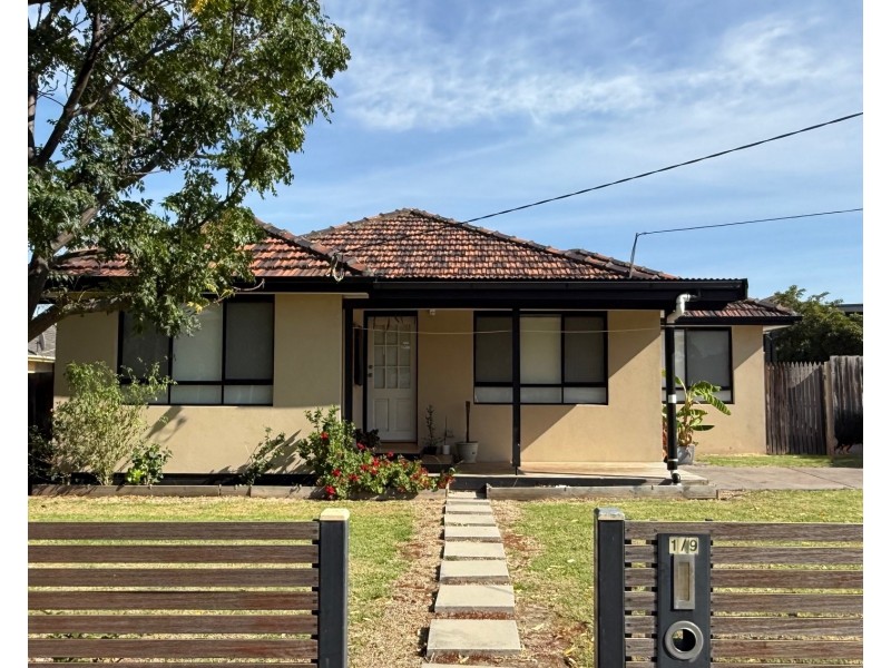 1/9 Burns Avenue, Clayton South VIC 3169