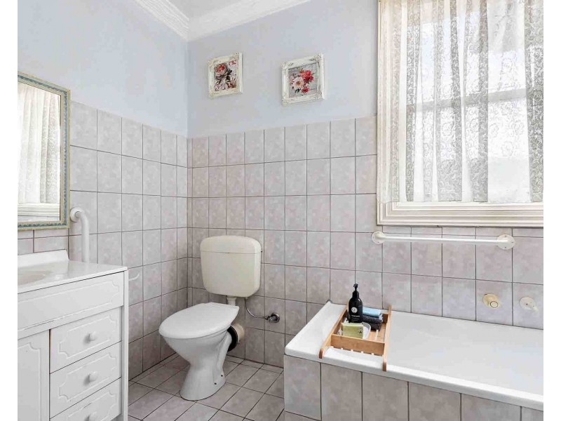 44 Kanooka Grove, Clayton VIC 3168