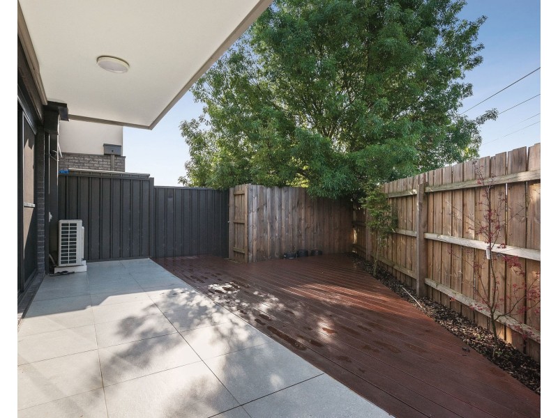 G05/1451-1453 Centre Road, Clayton VIC 3168