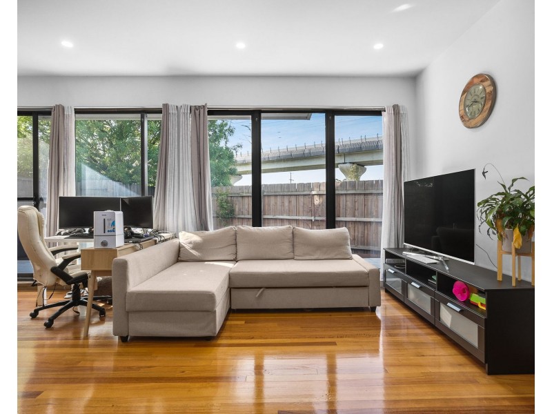 G05/1451-1453 Centre Road, Clayton VIC 3168