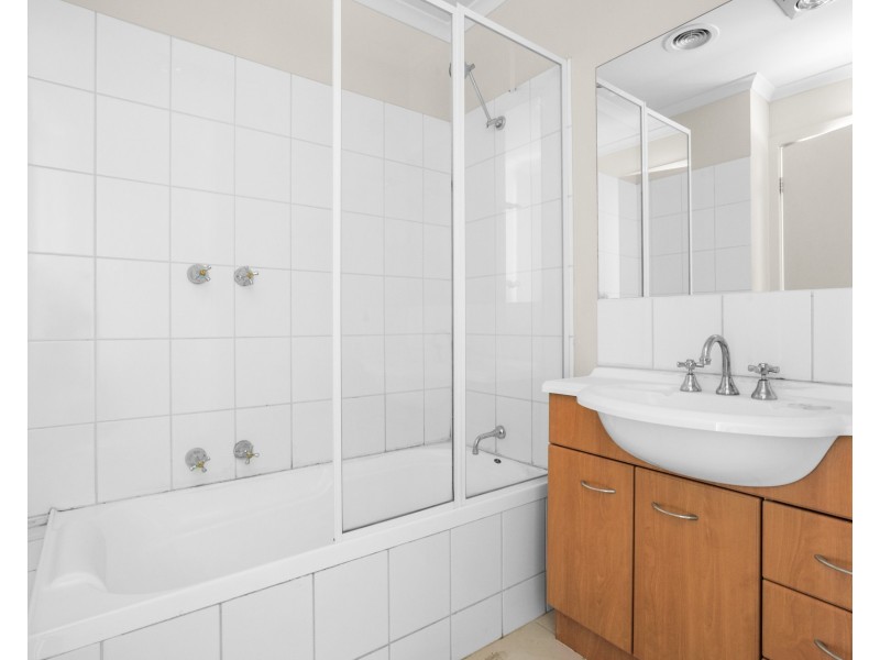 15/1 Eucalyptus Mews, Notting Hill VIC 3168