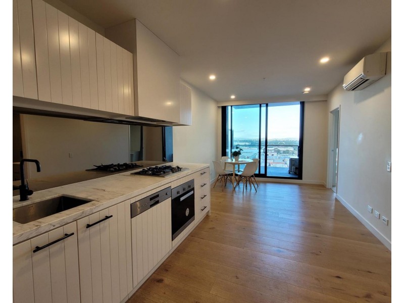 1013/868 Blackburn Road, Clayton VIC 3168