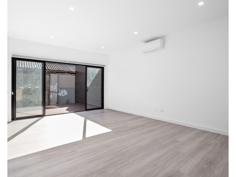 49 Prince Charles Street, Clayton VIC 3168