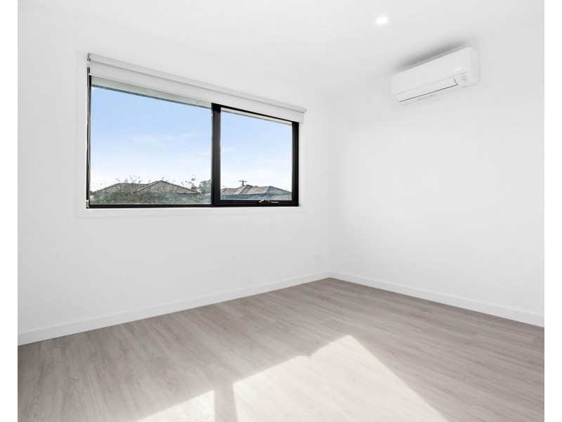 49 Prince Charles Street, Clayton VIC 3168