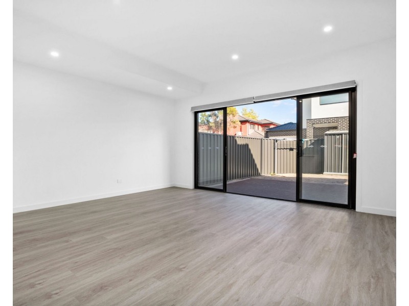 49 Prince Charles Street, Clayton VIC 3168
