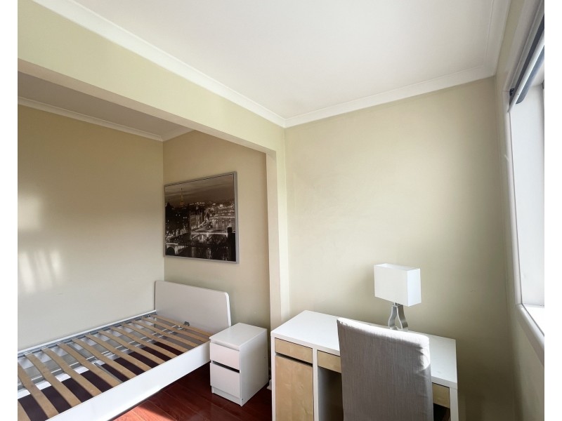 1/13 Cambro Road, Clayton VIC 3168