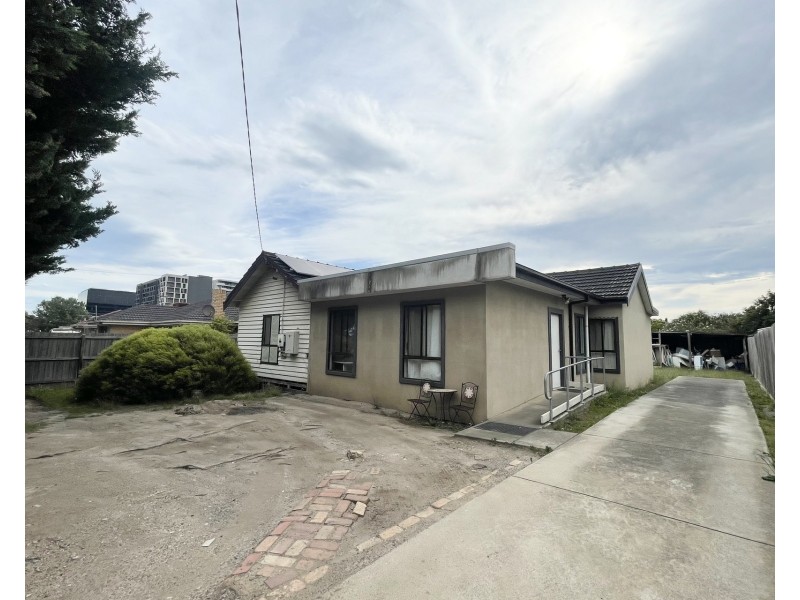 1/13 Cambro Road, Clayton VIC 3168