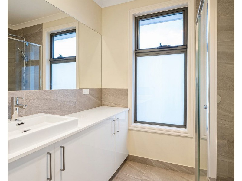 2/1 Aonach Street, Clayton South VIC 3169