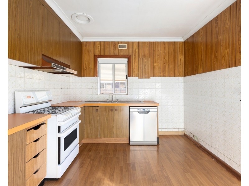 25 Robinson Street, Clayton VIC 3168