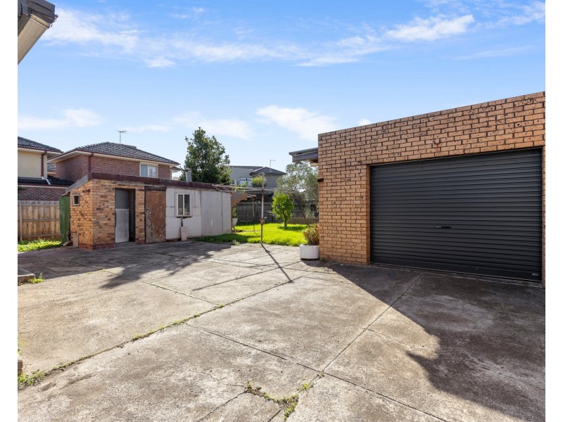 25 Robinson Street, Clayton VIC 3168