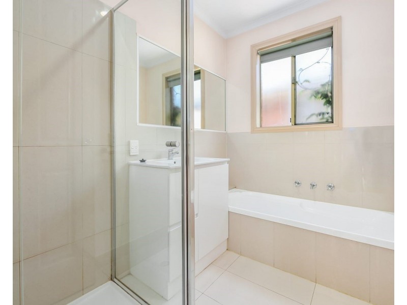 2/34 Hourigan Avenue, Clayton VIC 3168