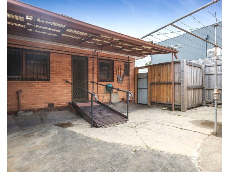 4/58 Oakes Avenue, Clayton South VIC 3169