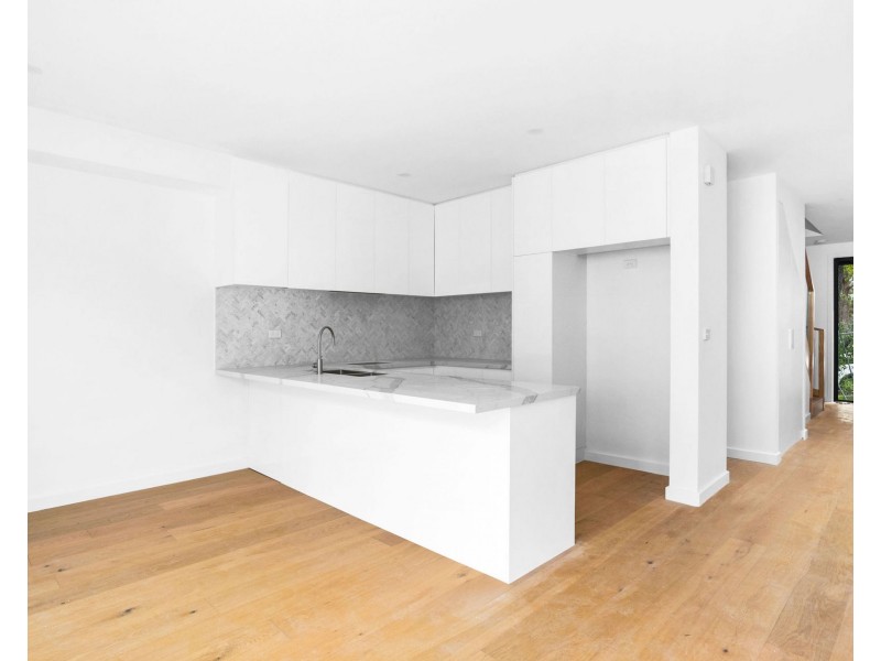 1 & 2/19 Inverness Street, Clarinda VIC 3169