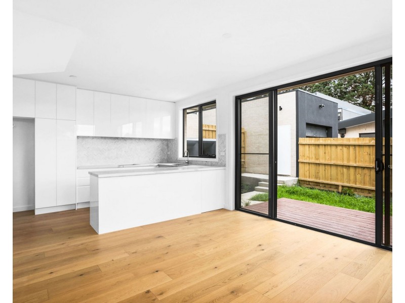 1 & 2/19 Inverness Street, Clarinda VIC 3169