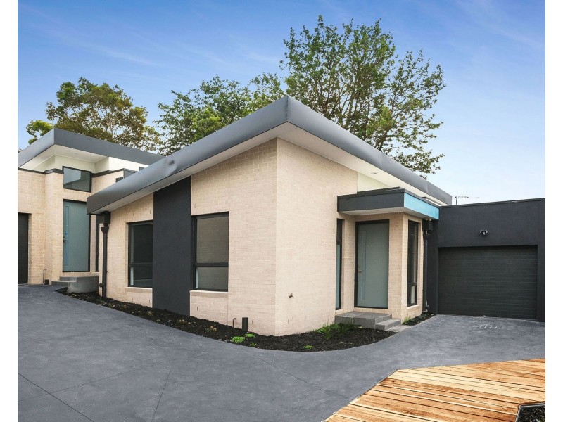 3 & 4/19 Inverness Street, Clarinda VIC 3169