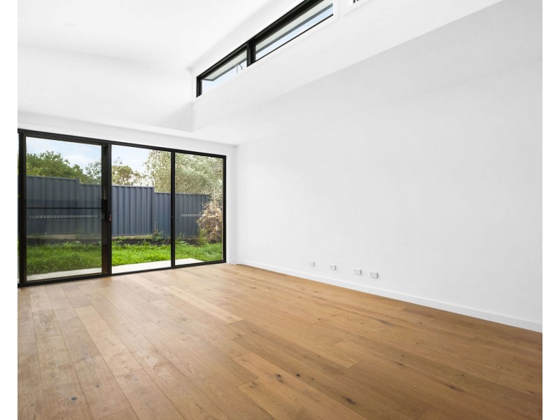 3 & 4/19 Inverness Street, Clarinda VIC 3169