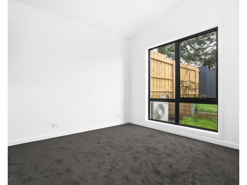 3 & 4/19 Inverness Street, Clarinda VIC 3169