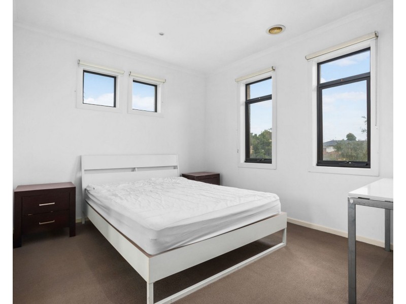 4 Botanic Drive, Clayton South VIC 3169