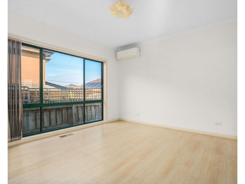 52B Edinburgh Street, Clayton VIC 3168