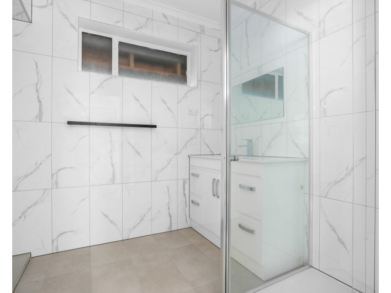 125 Kingsway, Glen Waverley VIC 3150