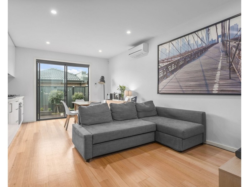 2/48 Bevan Avenue, Clayton South VIC 3169