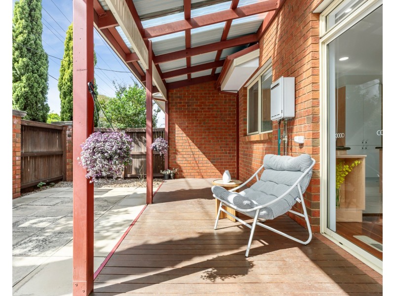 2 Luke Street, Clayton VIC 3168
