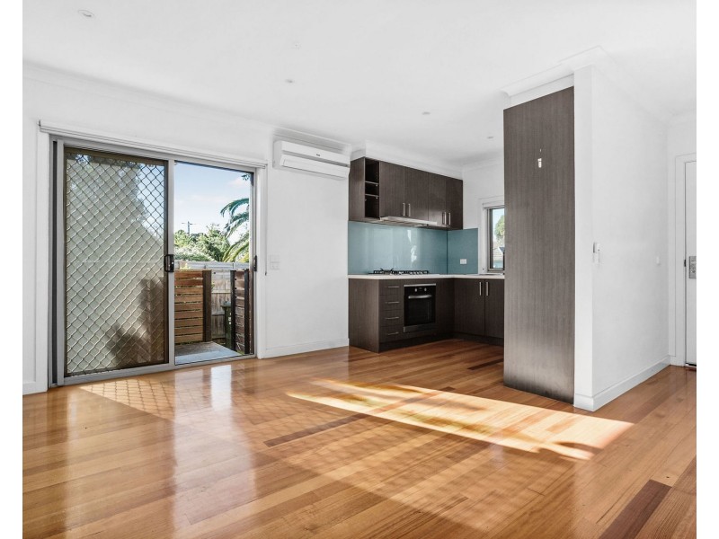 1/9 Yarram Crescent, Clayton VIC 3168