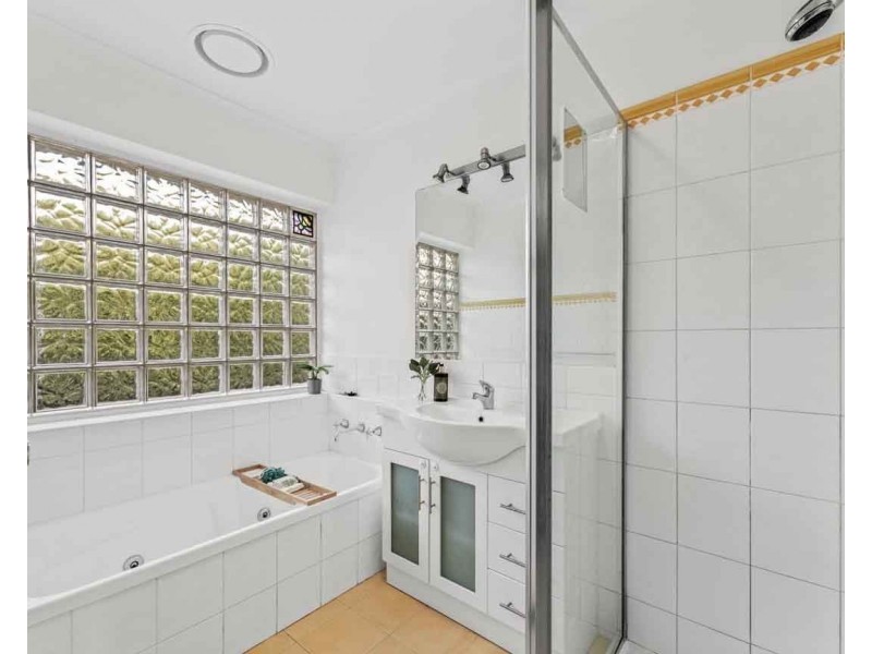 6 Austral Court, Wheelers Hill VIC 3150