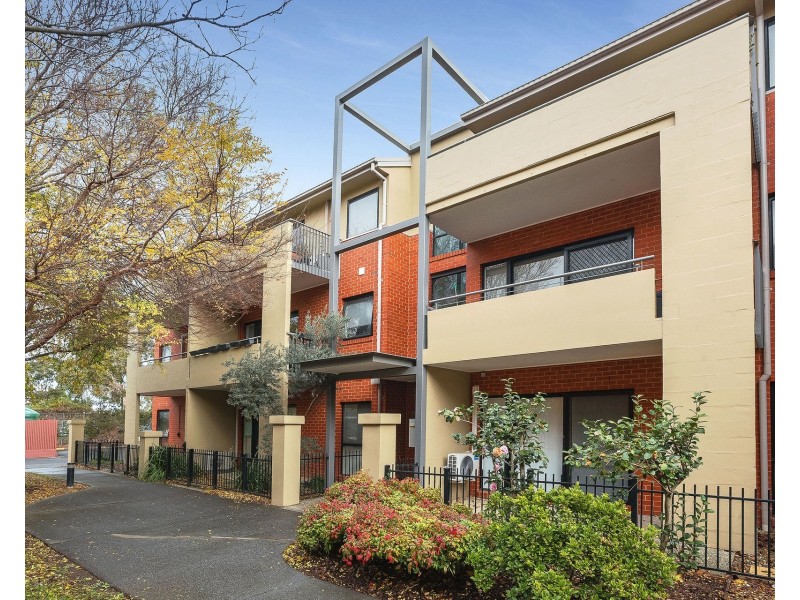 33/1 Greenfield Drive, Clayton VIC 3168
