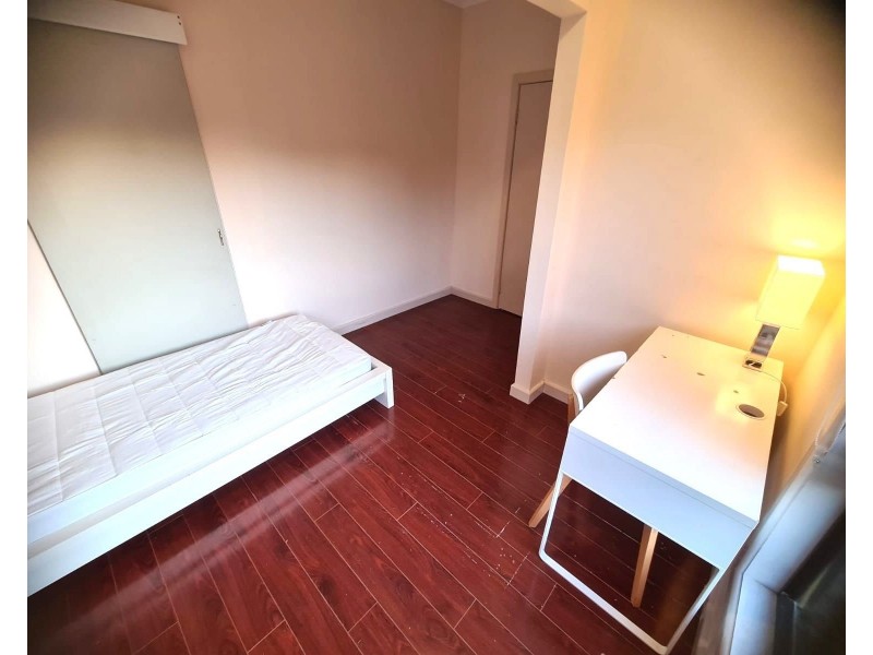 1/13 Cambro Road, Clayton VIC 3168